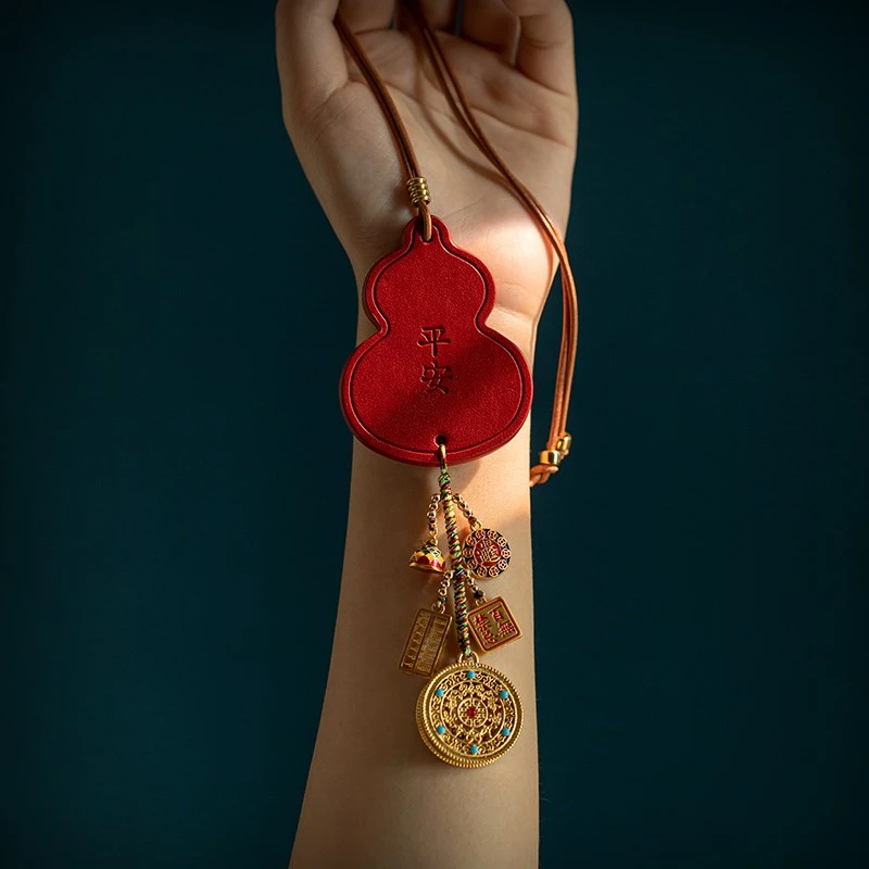 新款福禄葫芦皮质汽车内饰挂件精致高级感镀金挂饰品女后W视镜挂