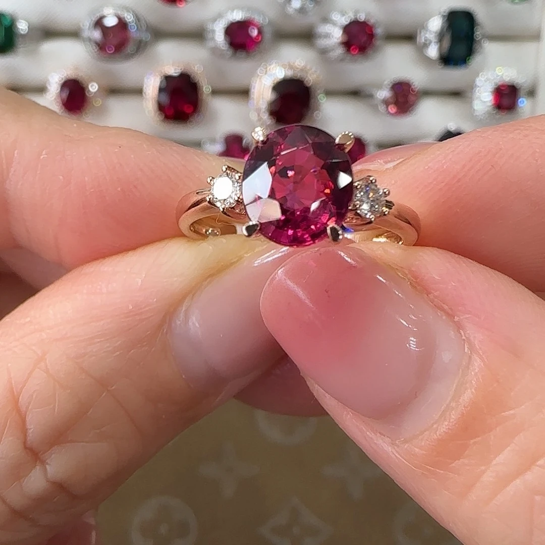 碧玺戒指18K金镶嵌2.3ct