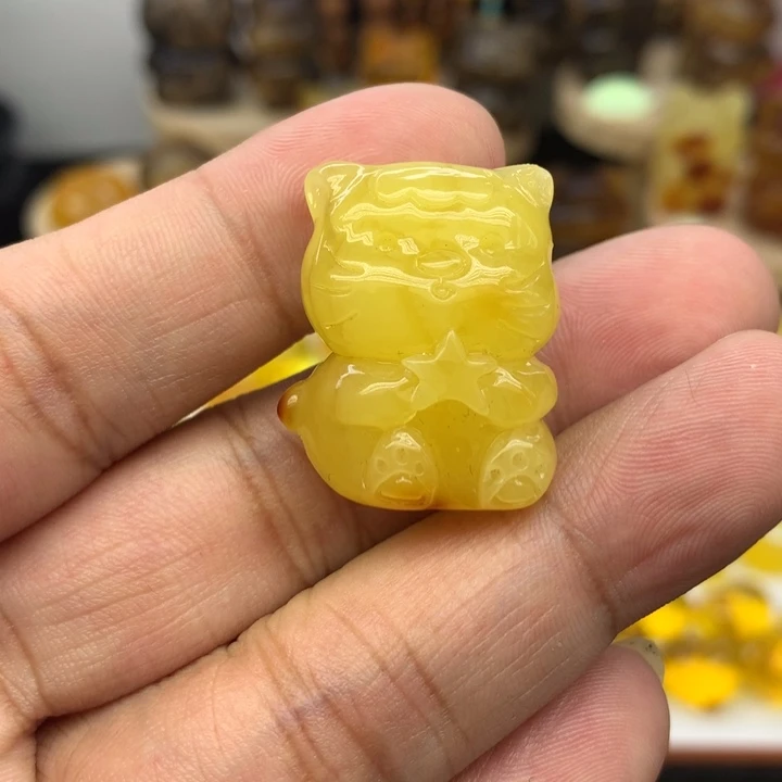 裸石琥珀未镶嵌五角星猫咪