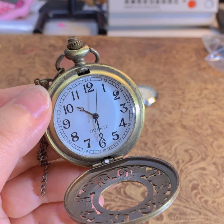 石英怀表自行换电池