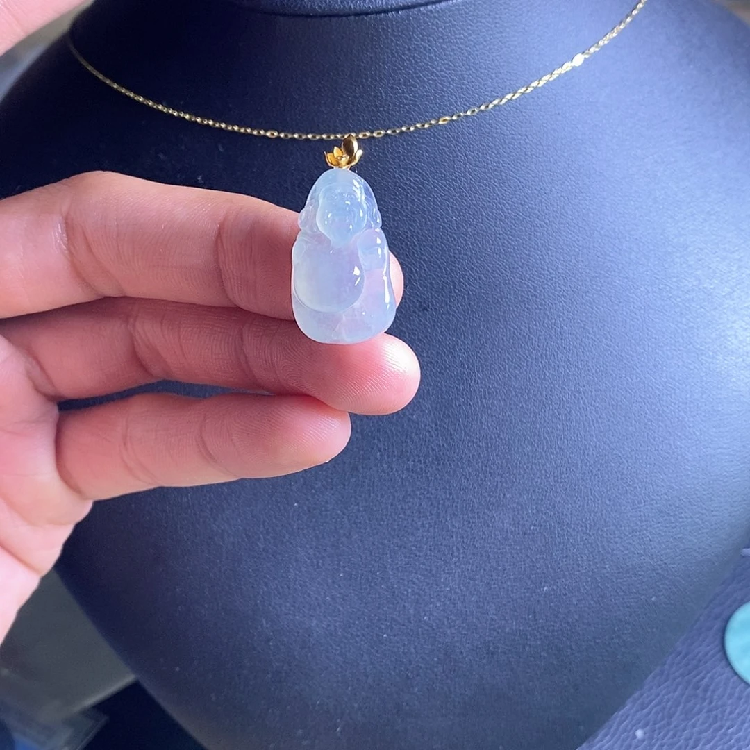 颈饰18K金镶嵌翡翠