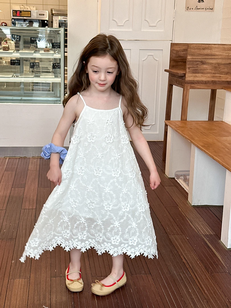 【依妈童品】女童夏季度假风公主连衣裙刺绣提花长款吊带裙25b004