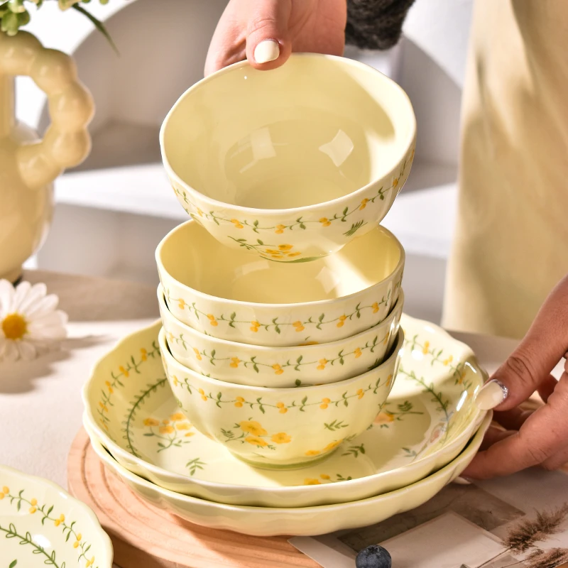 2025新款陶瓷米饭碗特别好看的碗盘组合家用高级感釉下彩餐具套装