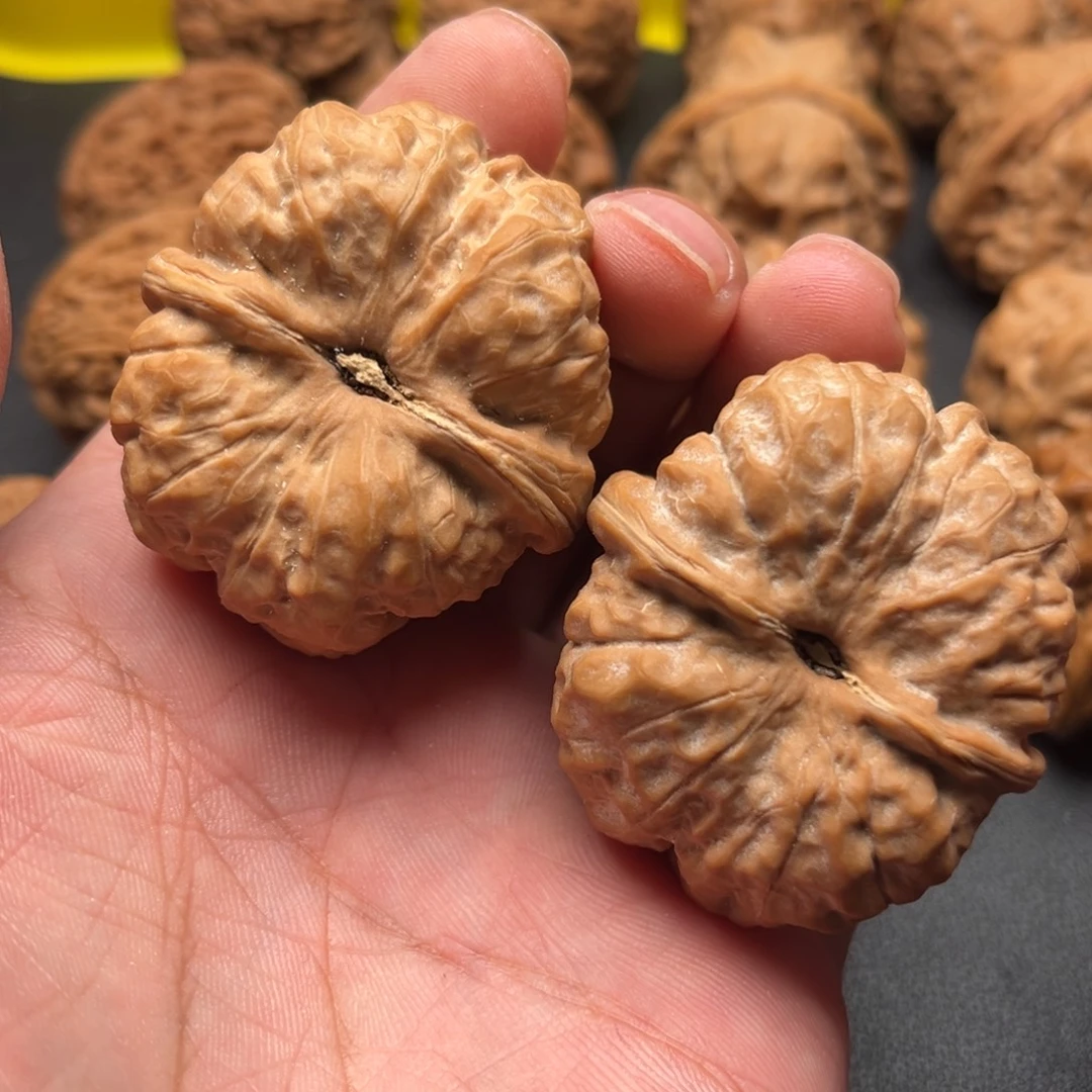 左***店吊坠文玩核桃文玩和头吊坠