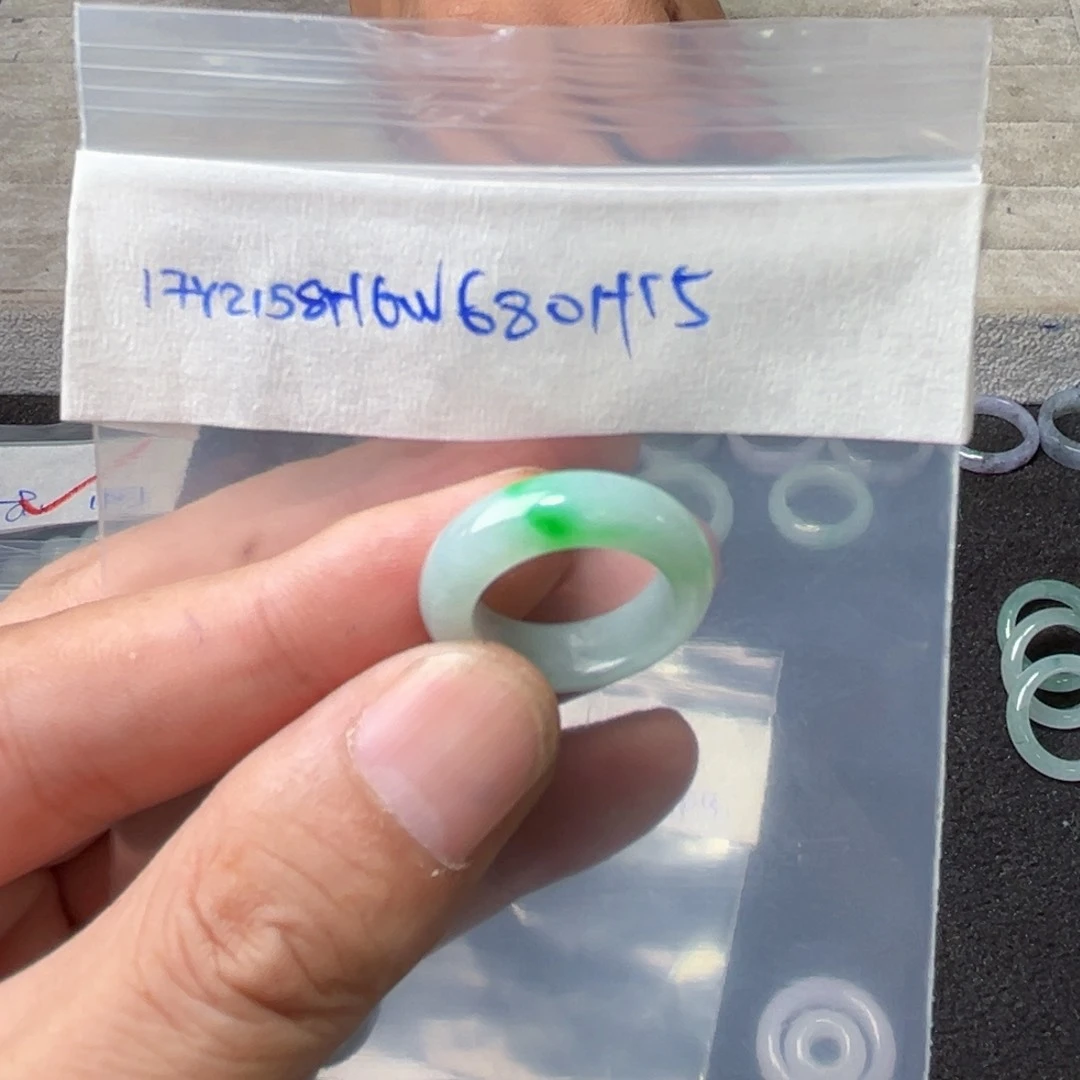 定制翡翠未镶嵌W*i戒