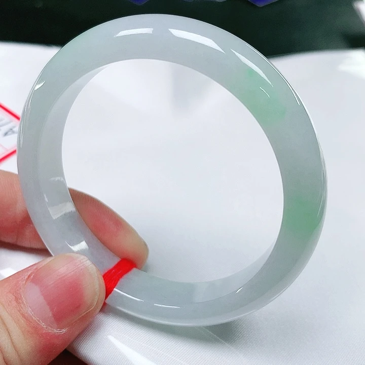 翡翠手镯（圆镯）未镶嵌天然翡翠手镯