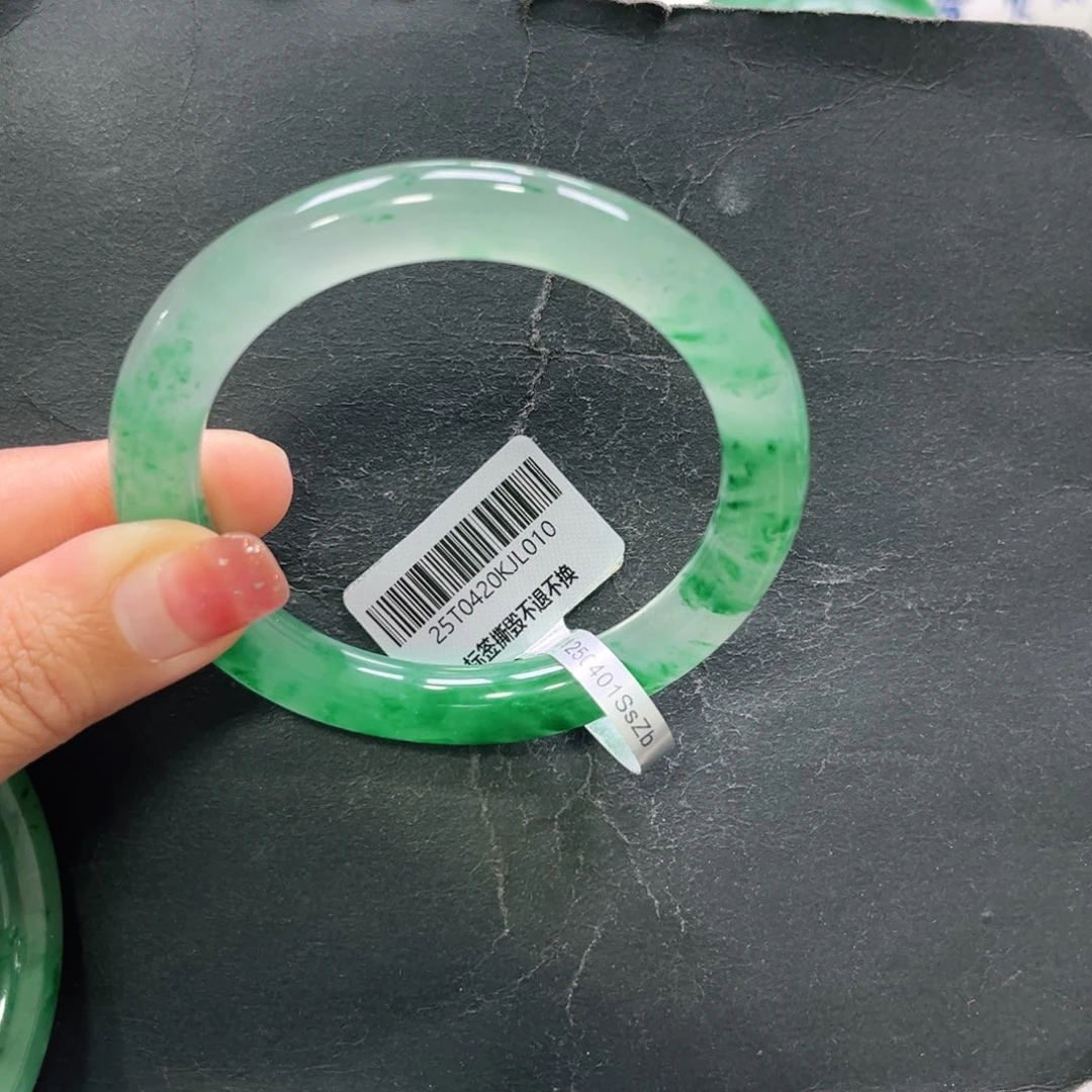 *****石英质玉手镯未镶嵌➕琦琦55.2