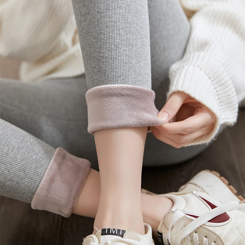 加厚保暖裤女冬季加绒打底裤女外穿高腰大码羊羔绒棉裤东北毛绒裤