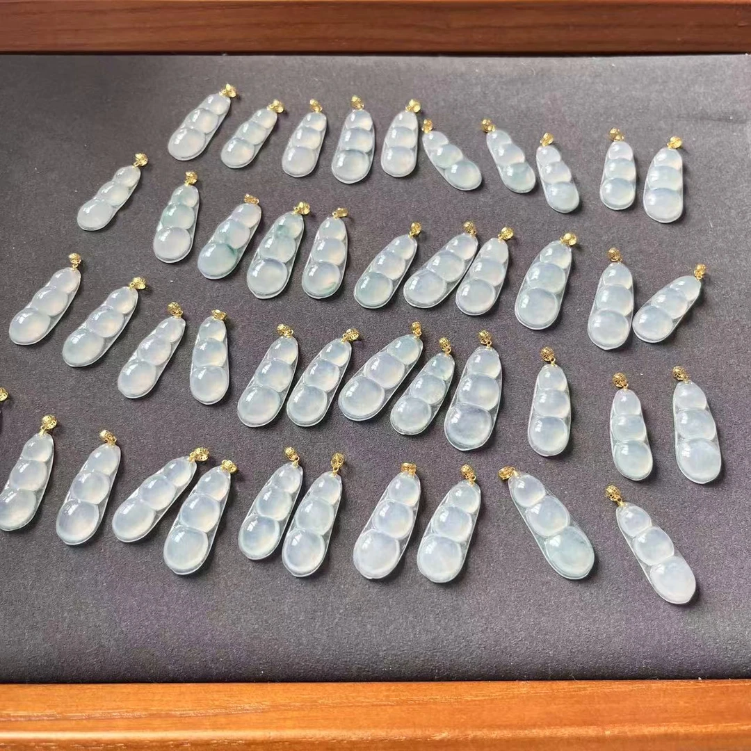 翠小胖二号店 18k金扣头四季福豆翡翠吊坠CFCD77 多样性发1