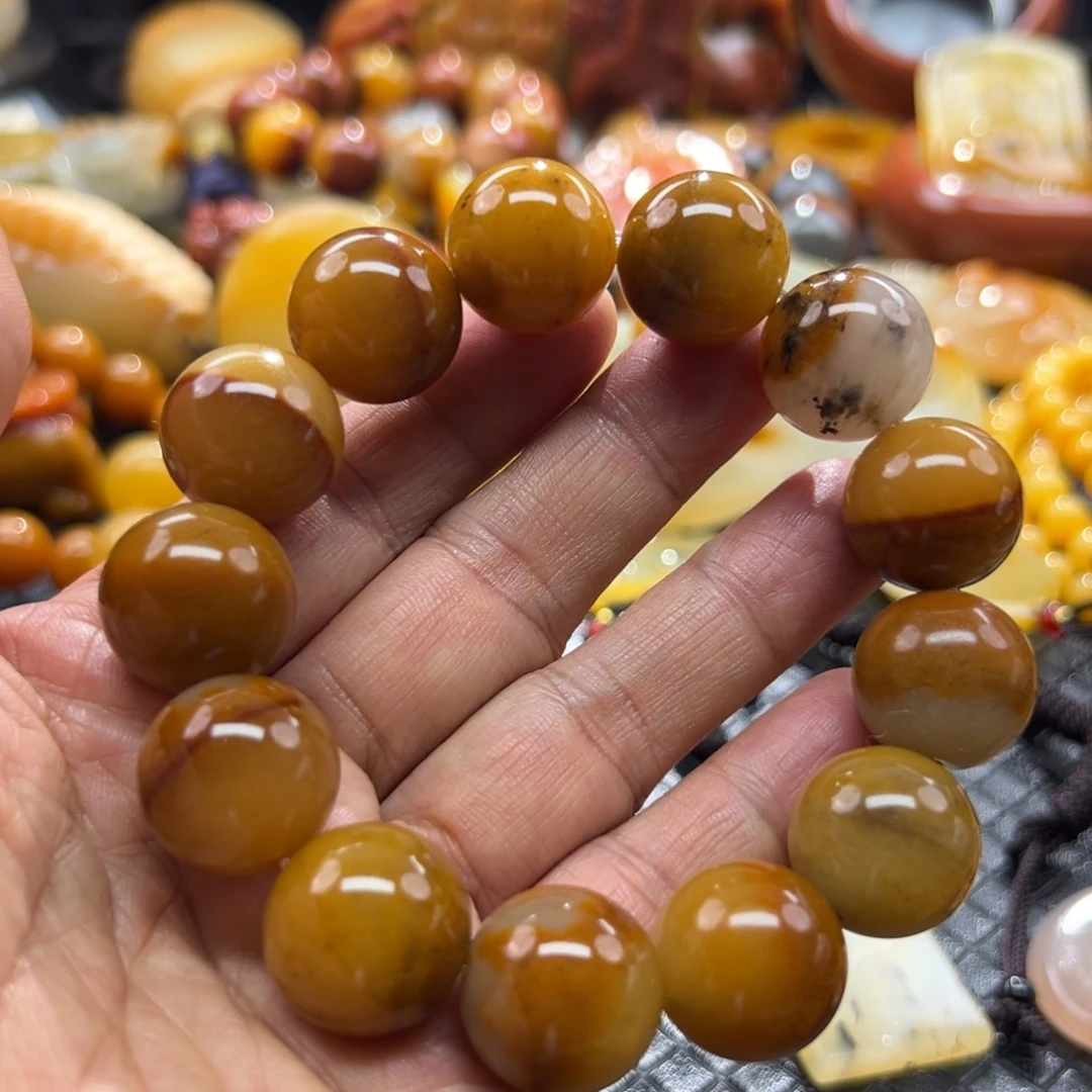 石英质玉未镶嵌颈饰