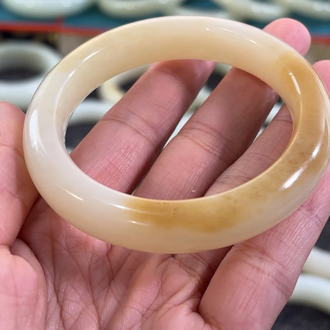 和田玉（糖玉）未镶嵌手镯53.7
