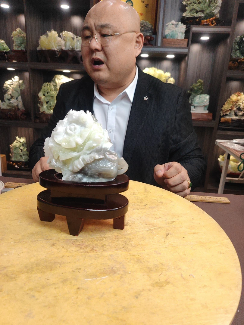 白绿相间百菜摆件原创创意作品居家办公摆放