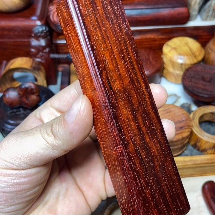 檀香紫檀（小叶紫檀）镇纸