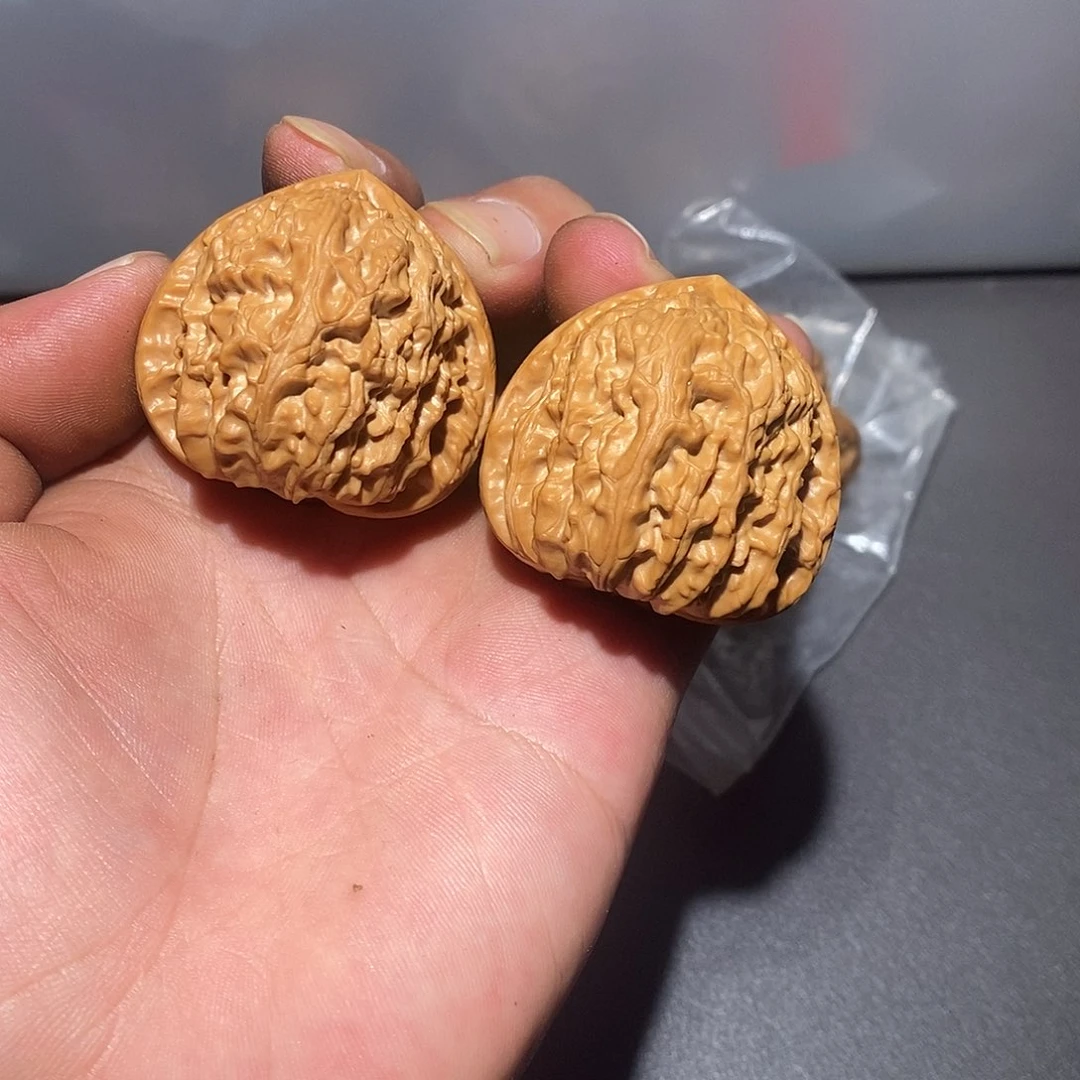 文玩核桃把件X白狮子