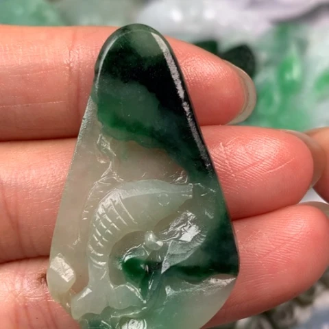 定制翡翠未镶嵌翡翠