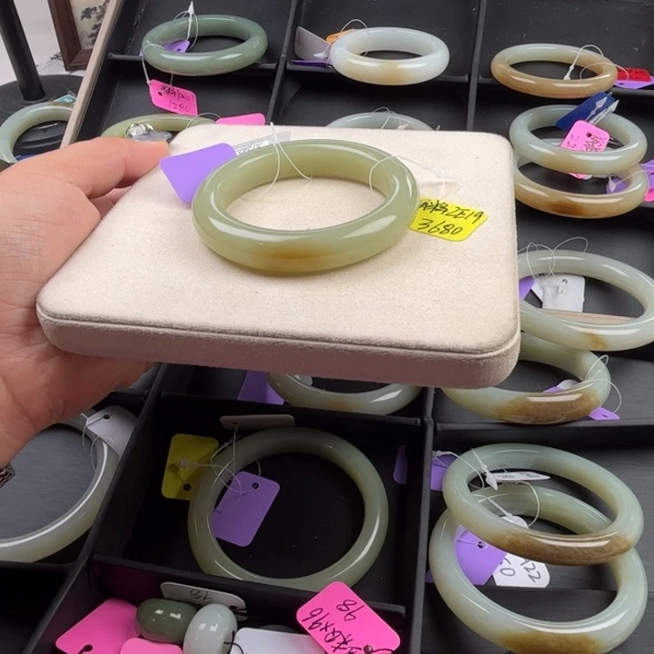 未镶嵌手镯和田玉玲珑美镯55.5