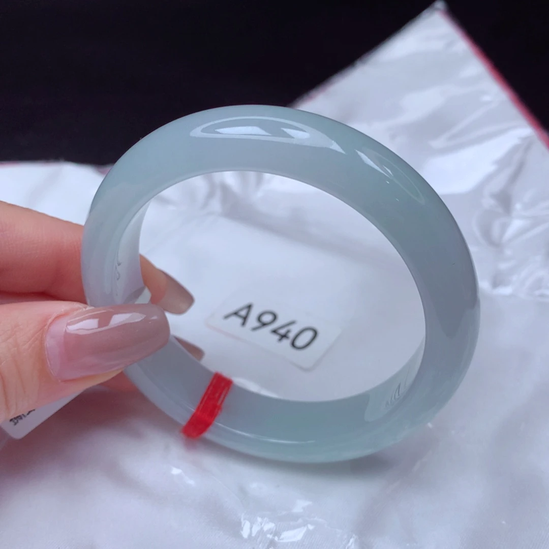 翡翠手镯未镶嵌手镯54