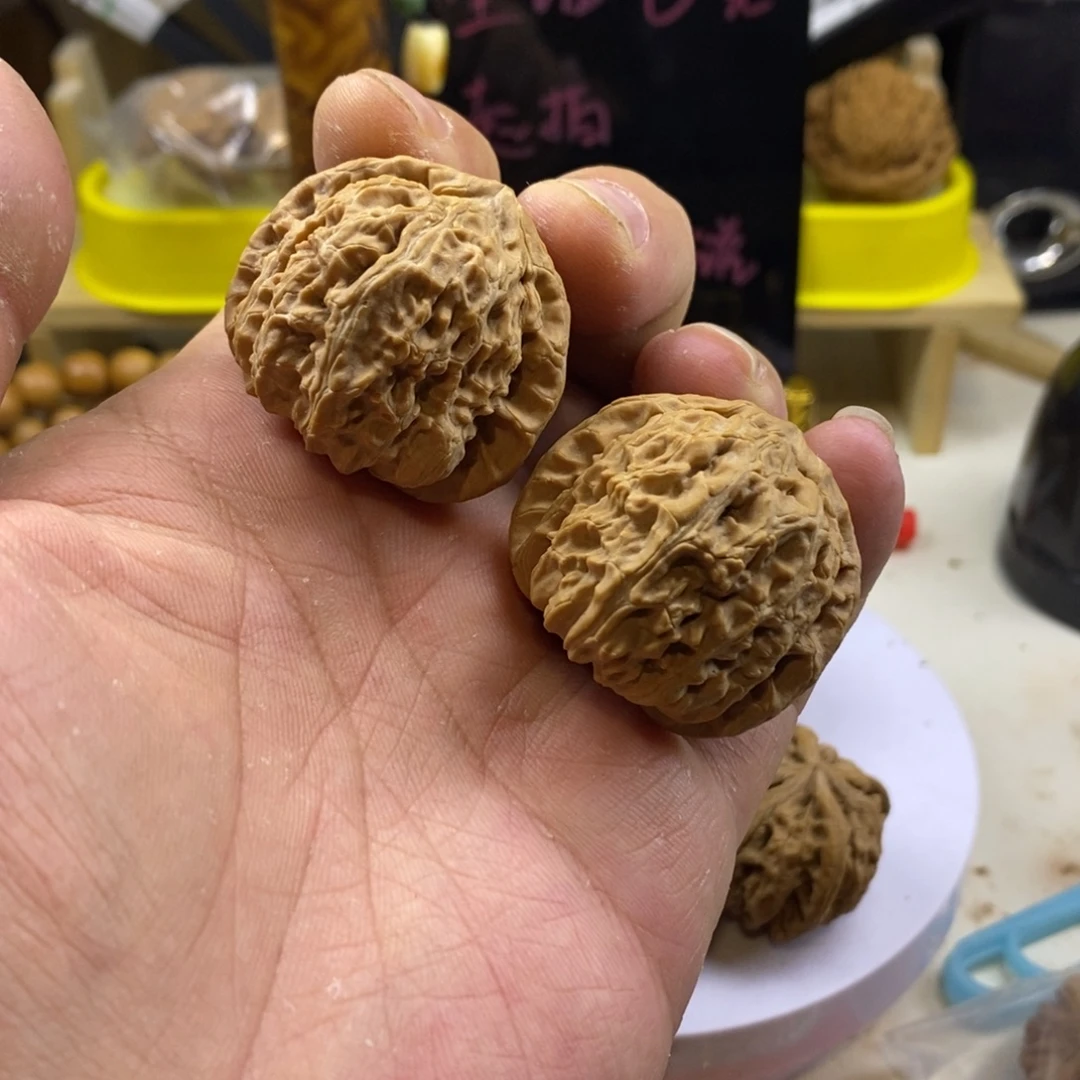 文玩核桃手把件39全品白狮子