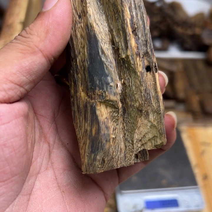 沉香碎屑沉香37克