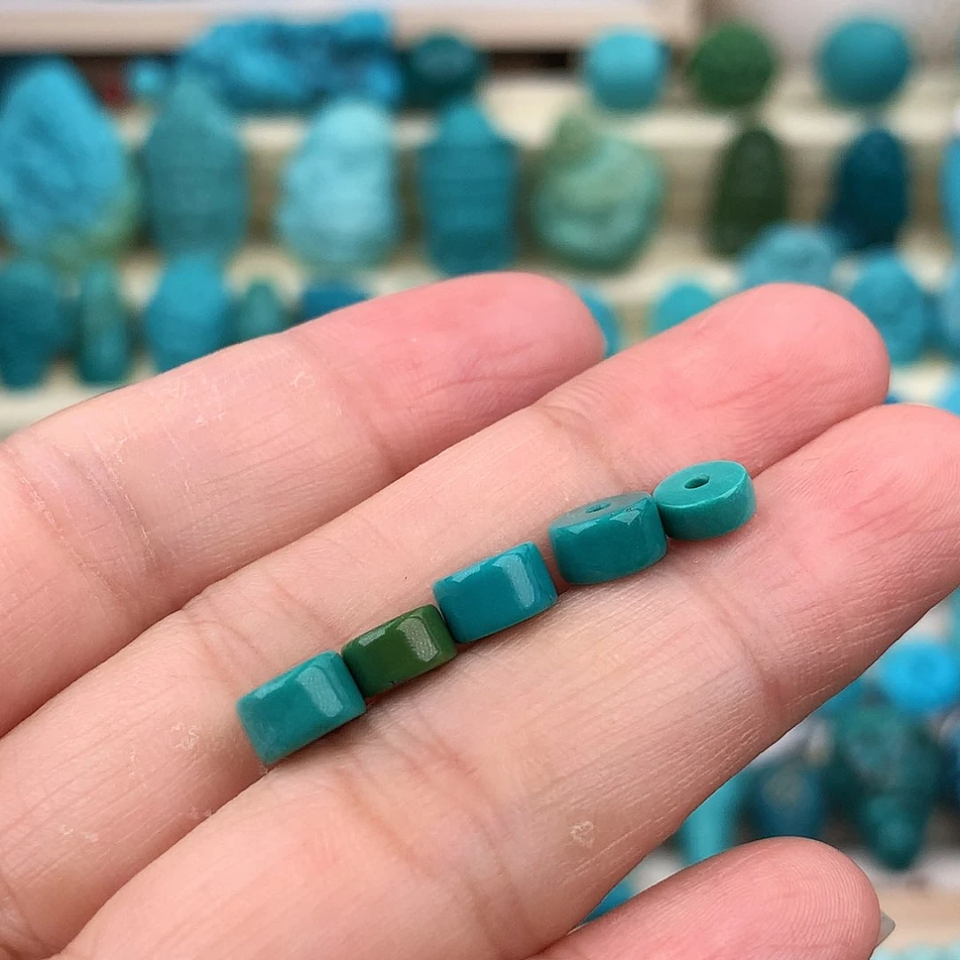 盗***版未镶嵌绿松石珠宝奇石