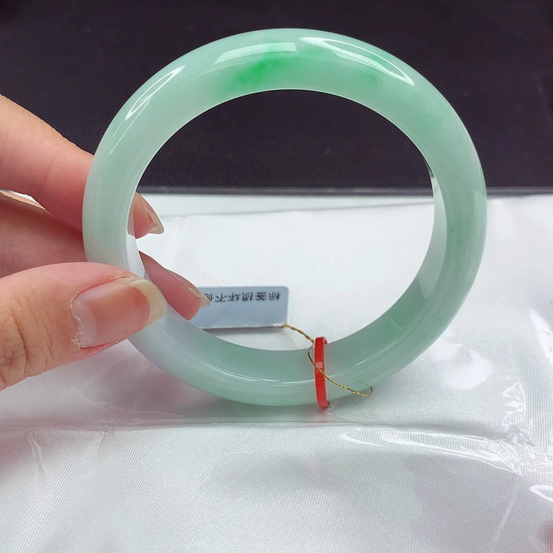 翡翠手镯未镶嵌58圈407