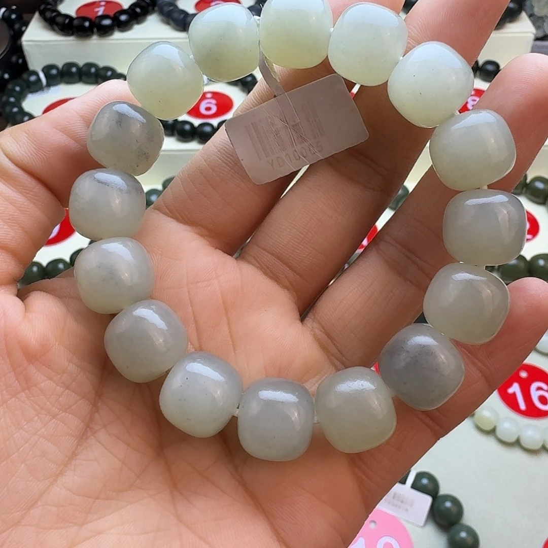 和田玉未镶嵌手串