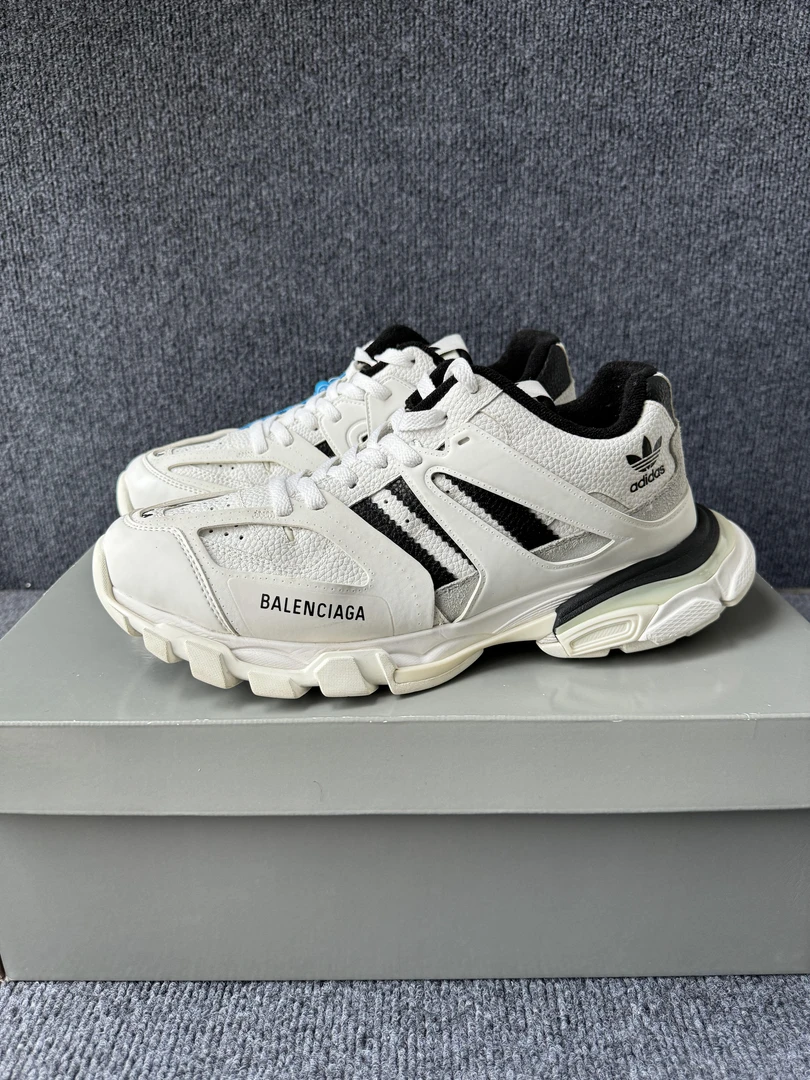 99新 Balenciaga/巴黎世家 44码 Adidas 联名 track 黑白 老爹鞋