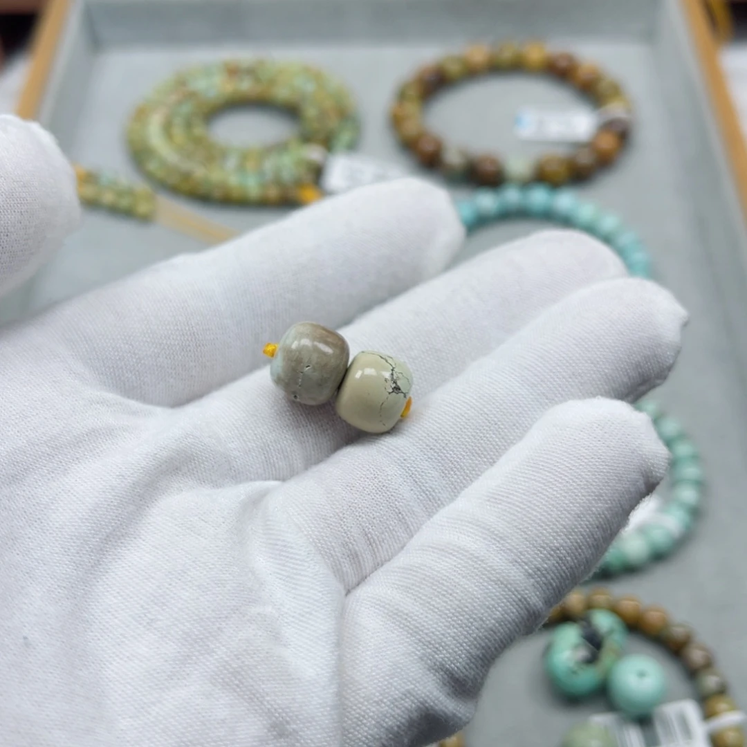 绿松石未镶嵌挂件