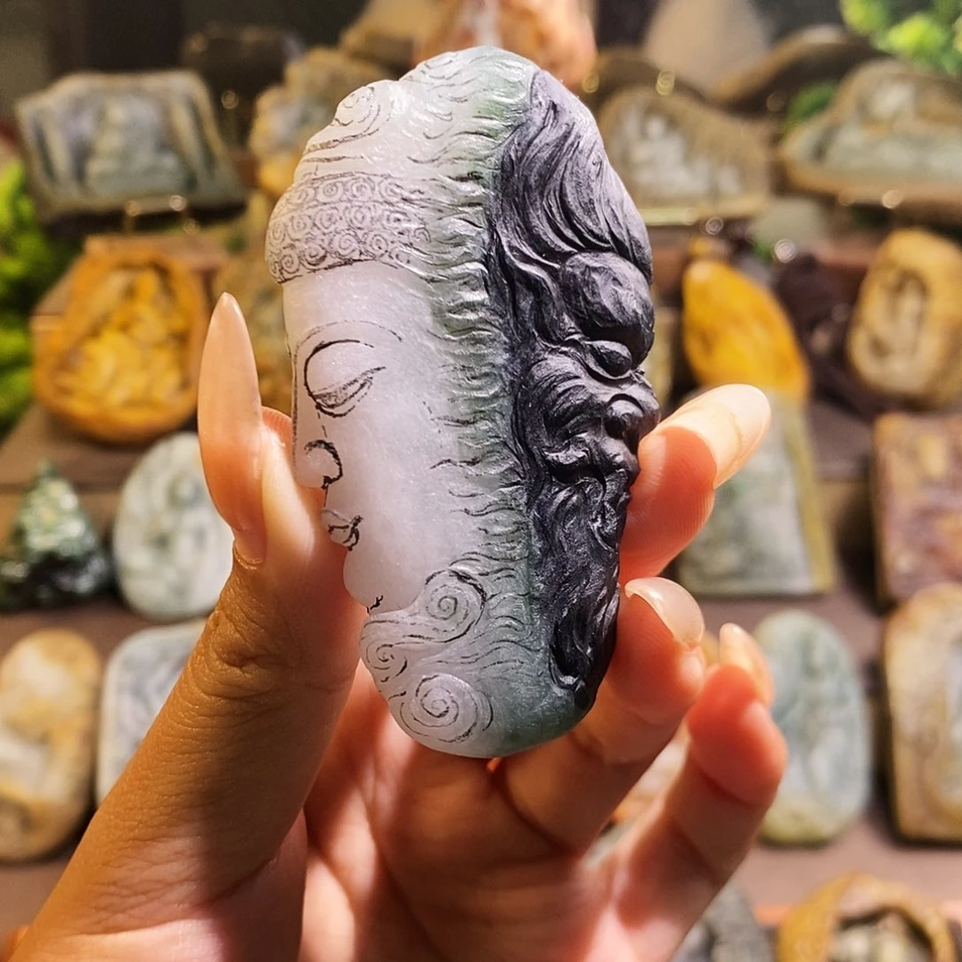 定制翡翠未镶嵌一念之间