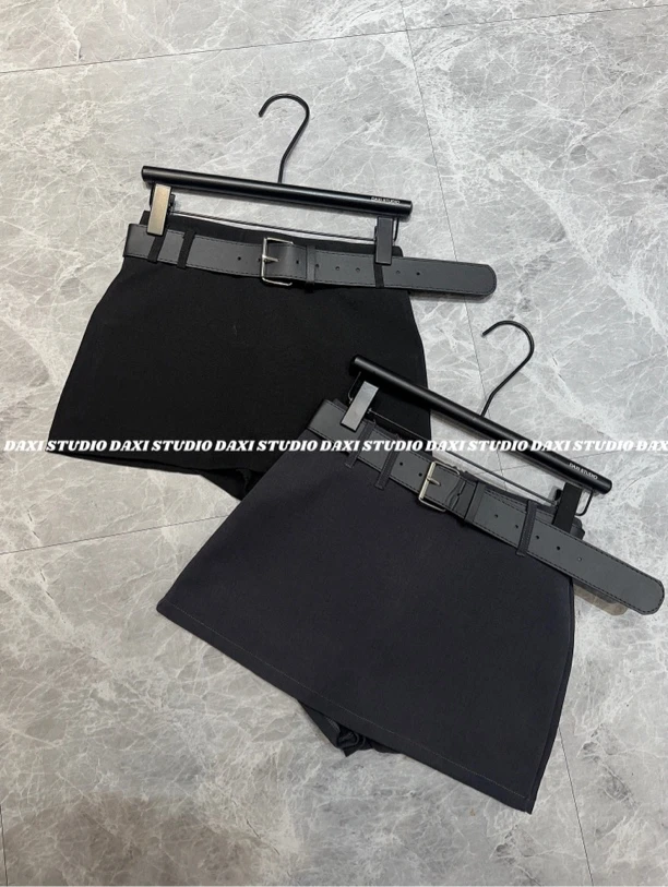 Da嘻【辣妹显瘦纯色西装短裙 送腰带】百搭小个子a字西装半裙785#