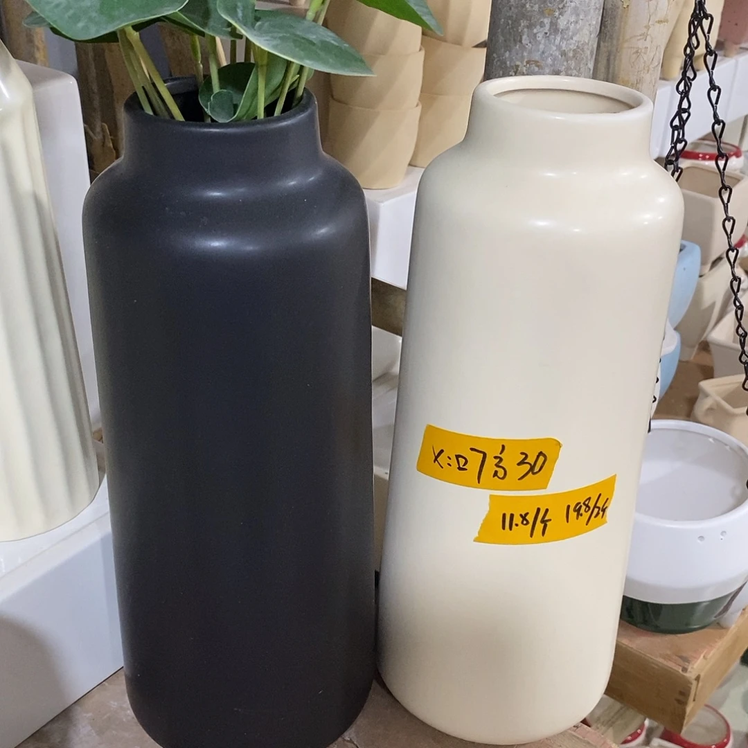 摆件陶盆有孔 瑕疵介意勿拍