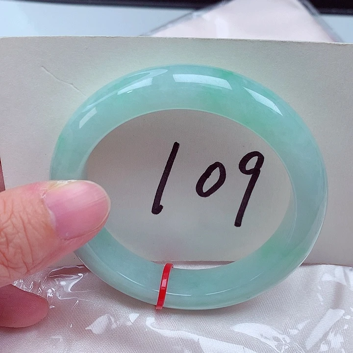 翡翠未镶嵌手镯翡翠