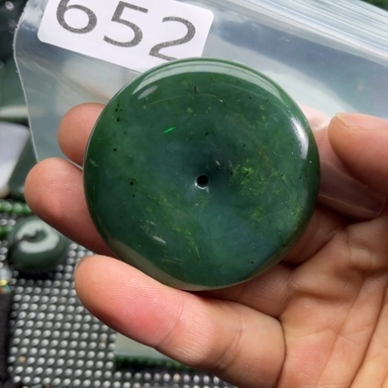 和田玉未镶嵌珠宝半成品