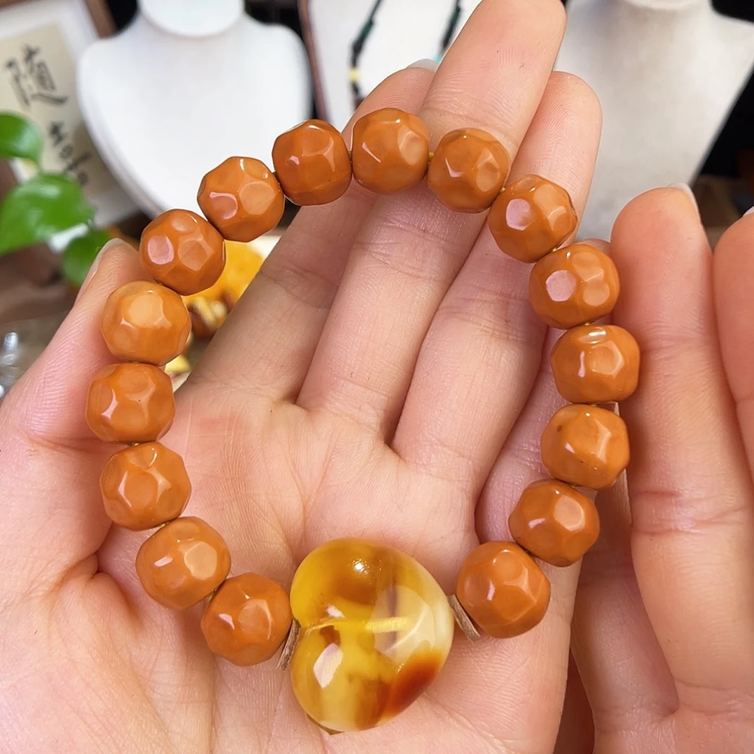 琥珀珠宝奇石未镶嵌快*乐。
