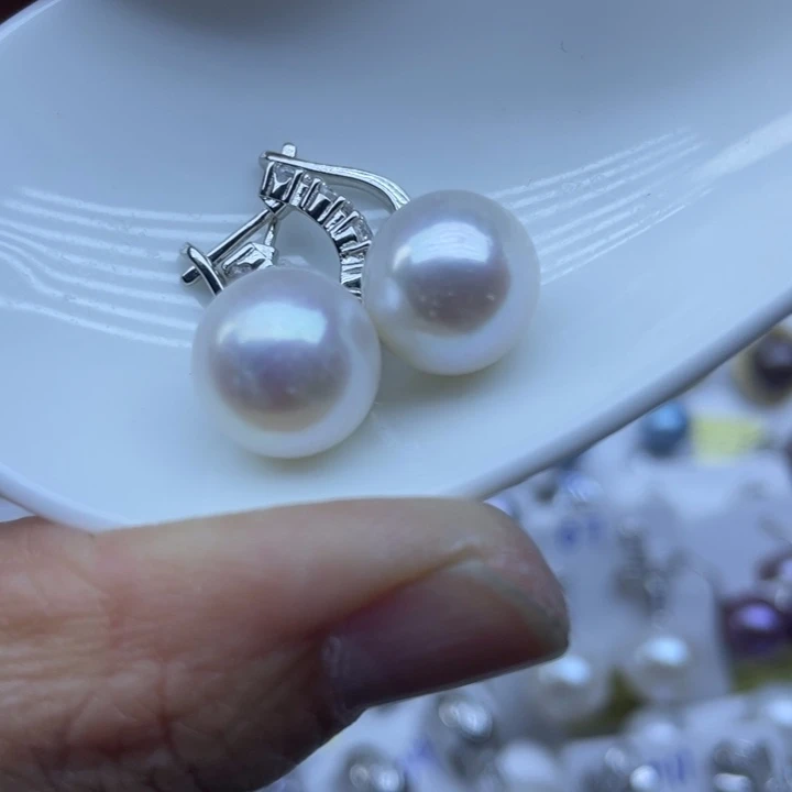 银S925镶嵌耳饰淡水珍珠