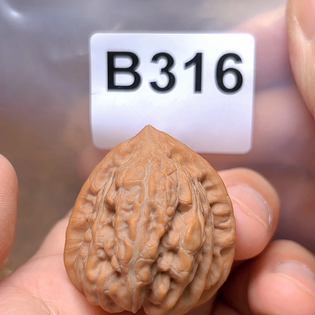 文玩核桃吊坠35鸡心