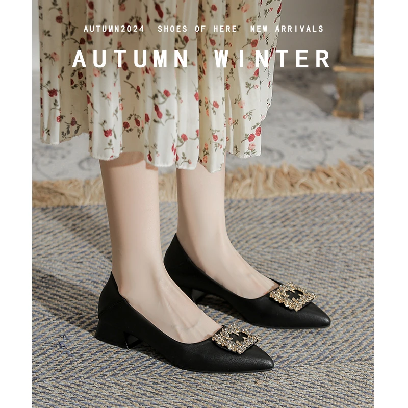 真皮粗跟尖头法式单鞋女2025新款时尚百搭气质浅口职业低跟妈妈鞋