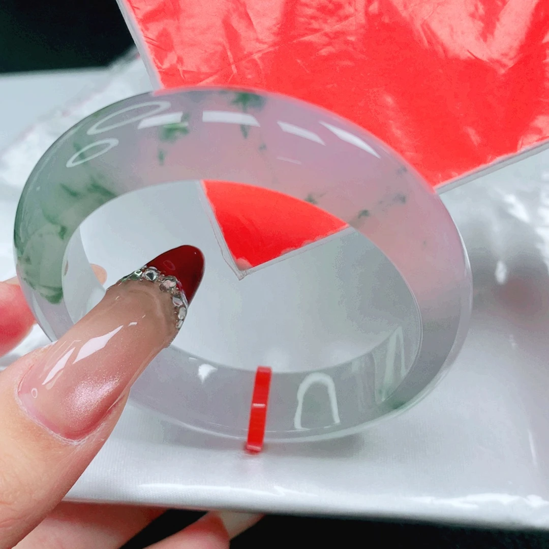 翡翠未镶嵌手镯53贵