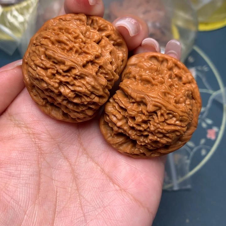 文玩核桃把件42-6060-8