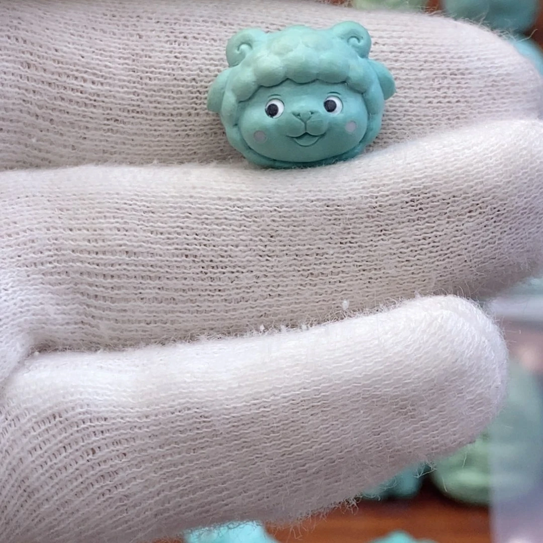 绿松石未镶嵌珠宝奇石