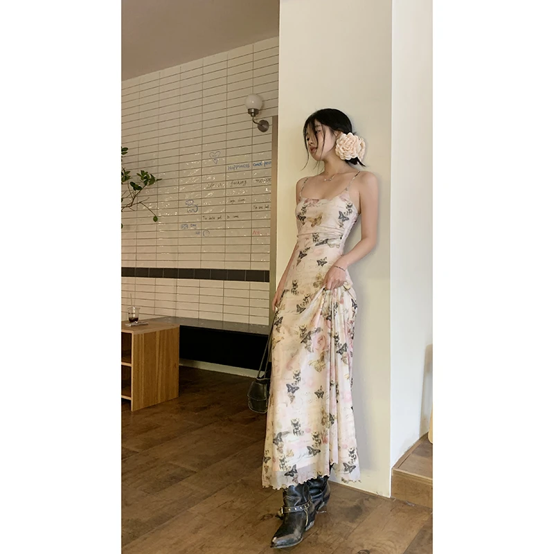 吊带连衣裙女夏季气质茶歇法式碎花小众设计感显瘦长裙长款裙子