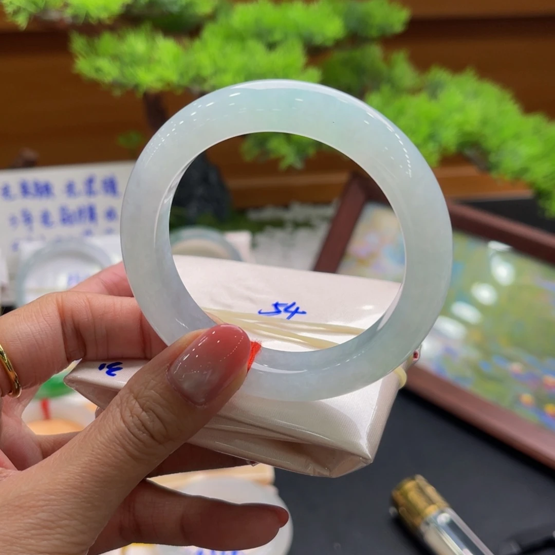 翡翠未镶嵌手镯缅甸