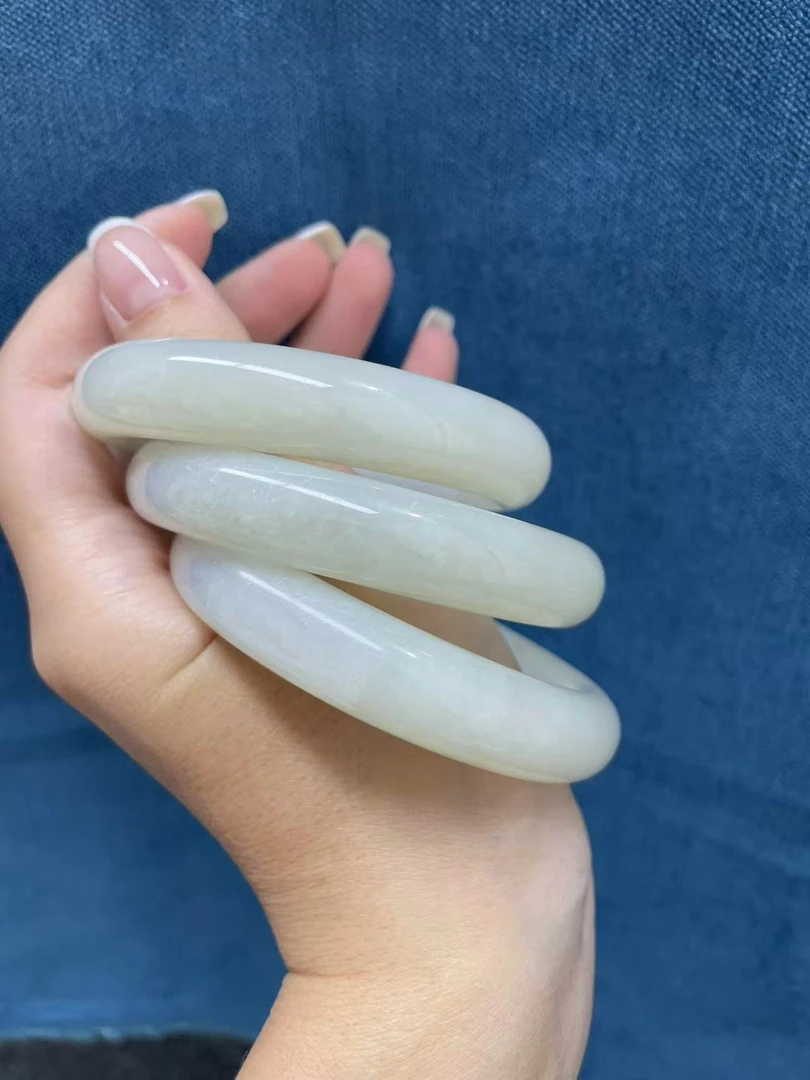 天然和田玉晴白体验款有棉有玉石结构多样性发货拍一发一