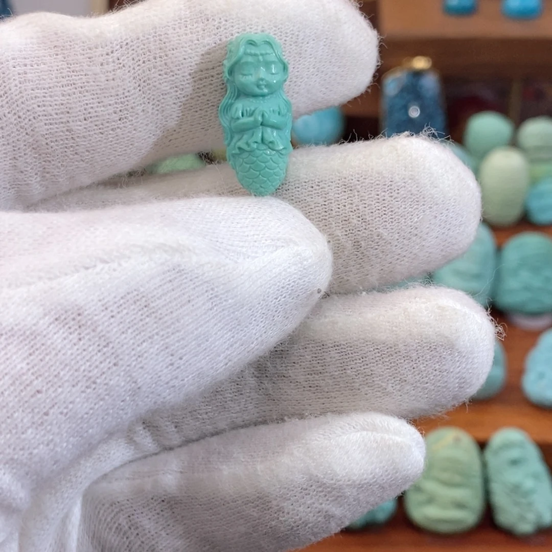 绿松石未镶嵌珠宝奇石