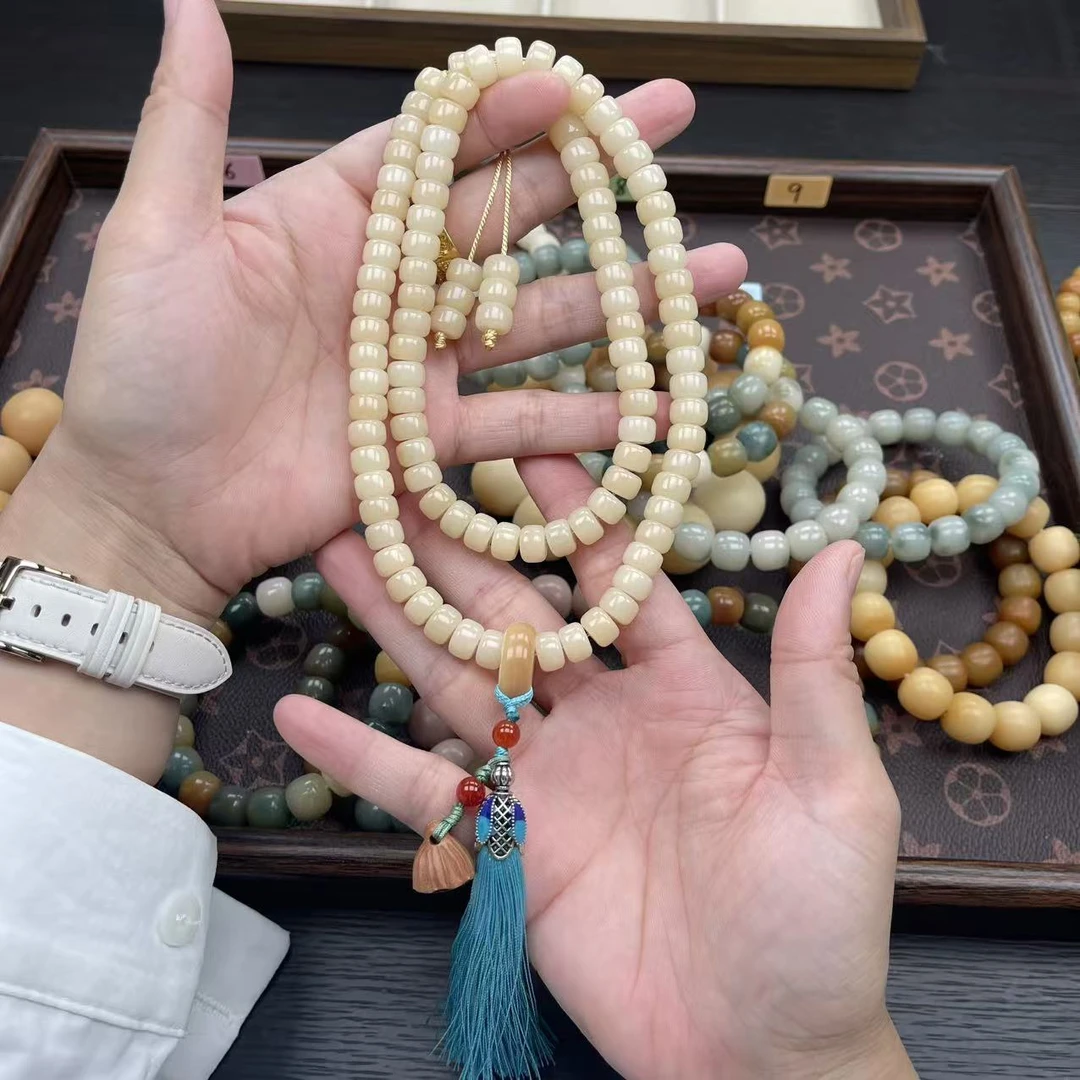 6*9左右瑕疵款  不影响盘玩 不介意瑕疵的拍 菩提