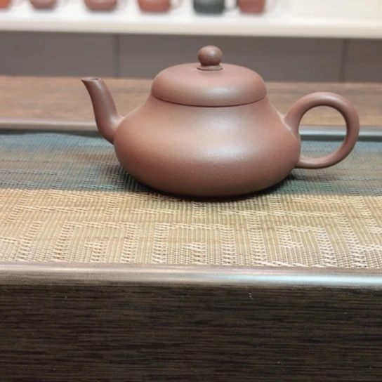 茶壶紫砂黄龙山原矿底槽清半手工瑕（160 cc）