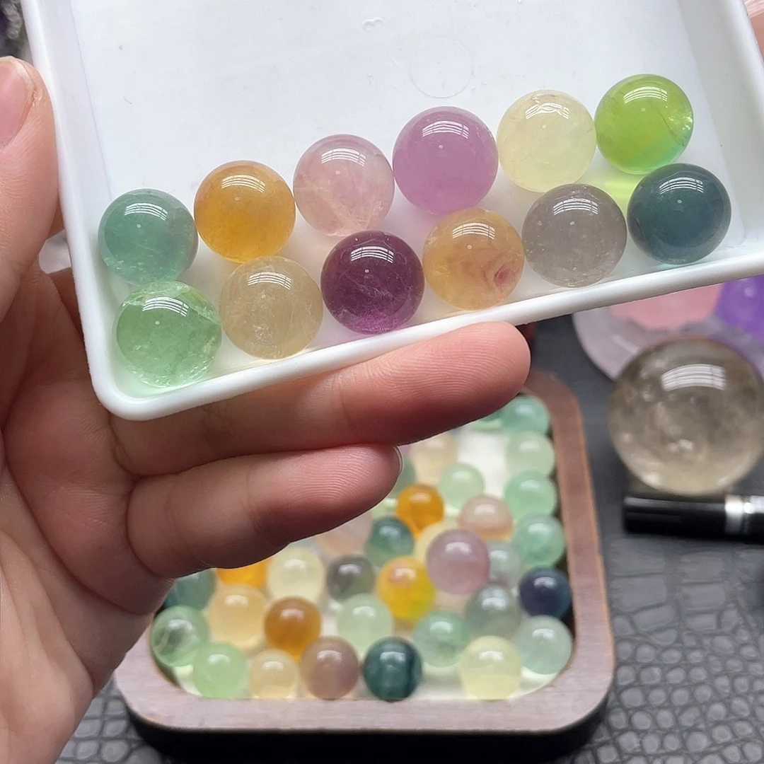 未镶嵌珠宝半成品水晶31莹石球