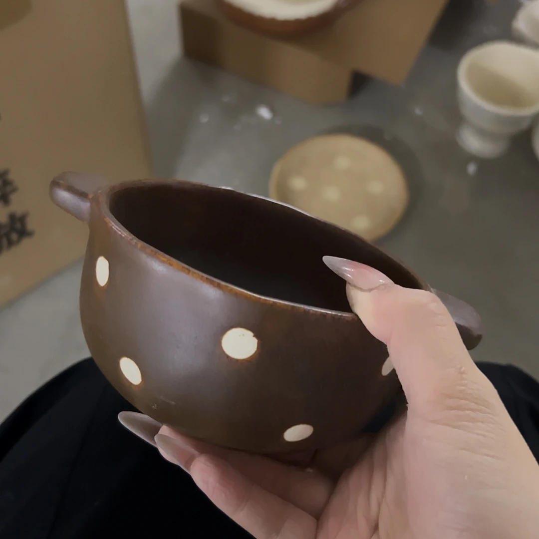 搪瓷瑕疵裂釉棕点双耳一个505