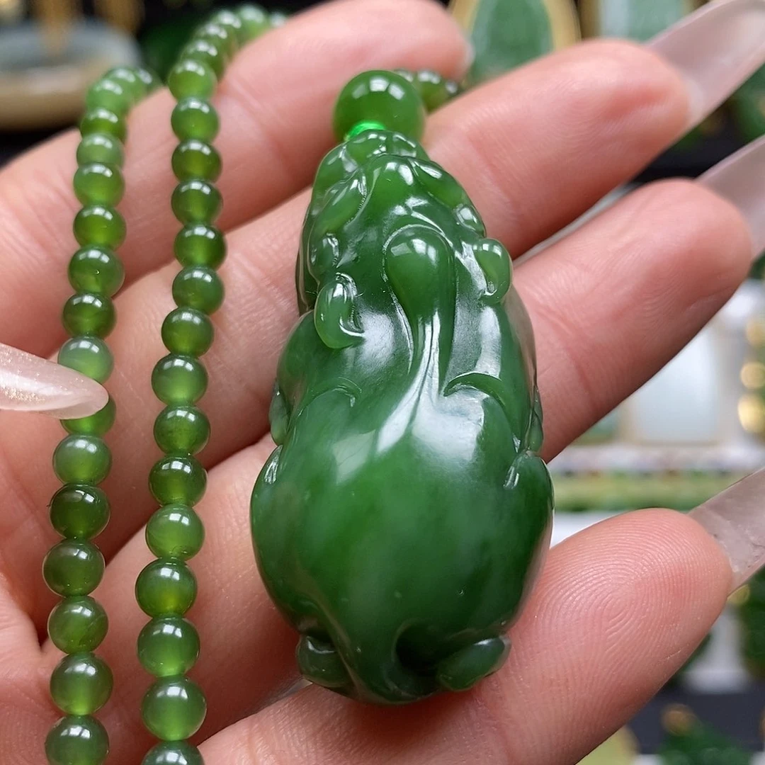 和田玉颈饰未镶嵌