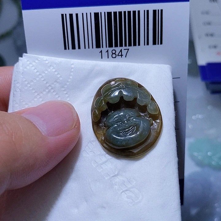 翡翠未镶嵌颈饰天光墟翡翠市场现金代购